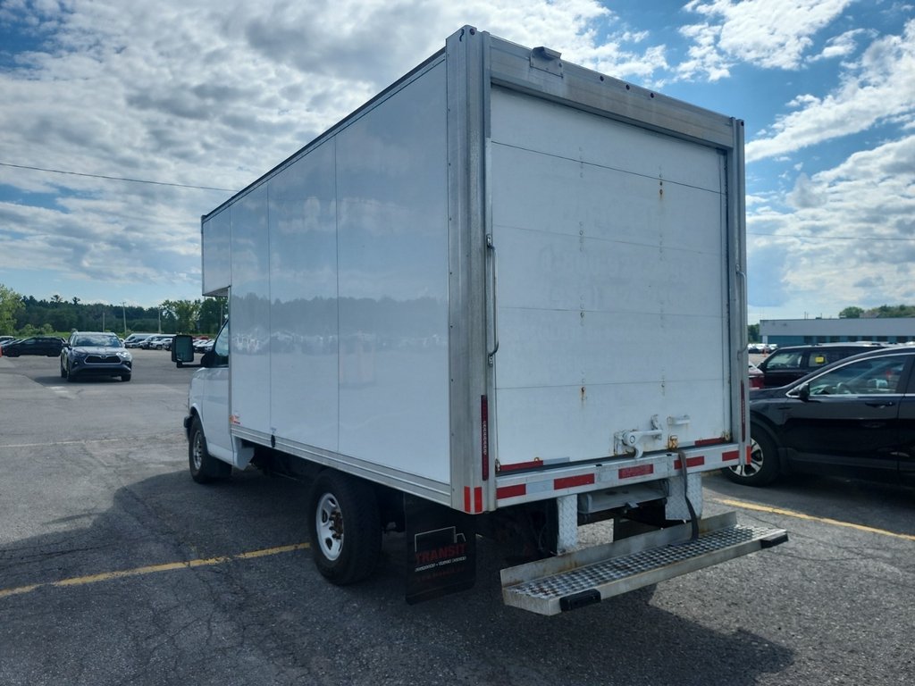 2017 GMC Savana Commercial Cutaway 3500 Cube 14' in Repentigny, Quebec - 3 - w1024h768px