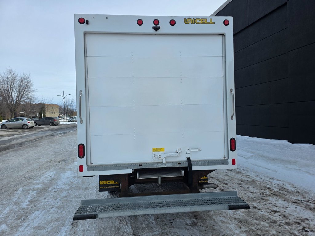 GMC Savana Commercial Cutaway 3500 Cube 14' PIEDS 2023 à Repentigny, Québec - 7 - w1024h768px