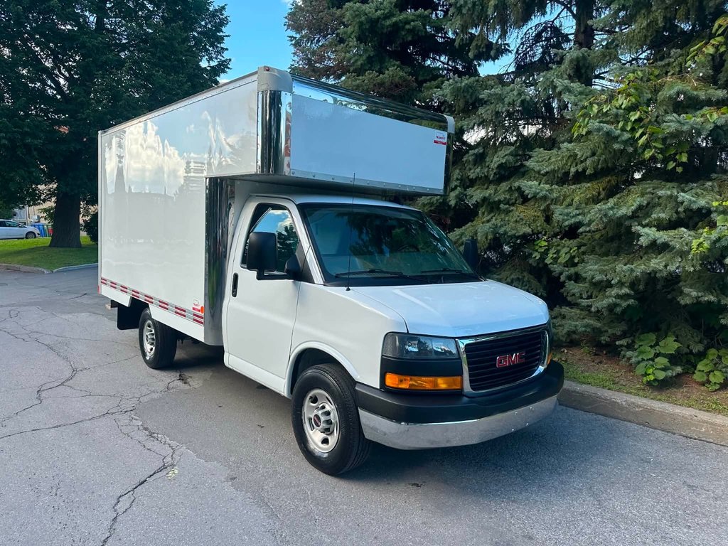 GMC Savana Commercial Cutaway 3500 Cube 14' 2023 à Repentigny, Québec - 4 - w1024h768px