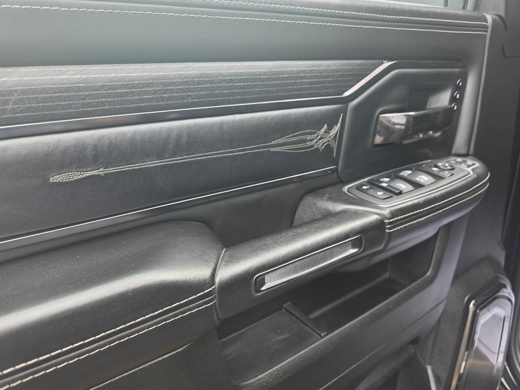 2023 Ram 2500 Limited Night Edition in Repentigny, Quebec - 17 - w1024h768px