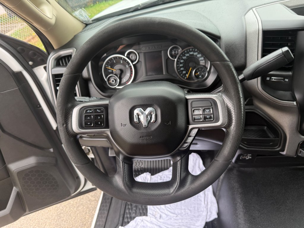 2019 Ram 5500 Chassis Tradesman in Saint-Sulpice, Quebec - 18 - w1024h768px