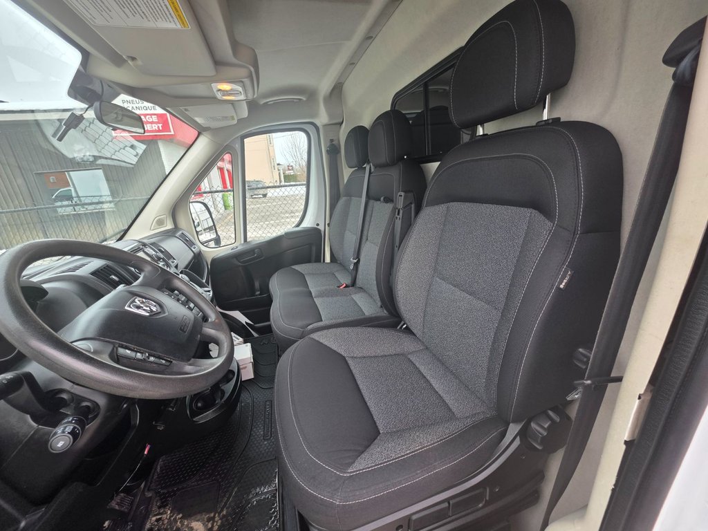 Ram ProMaster Cargo Van 3500 High Roof 159' EXT 2016 à Repentigny, Québec - 13 - w1024h768px