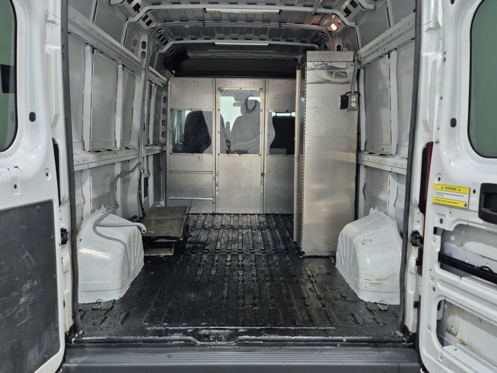 2016 Ram ProMaster Cargo Van 2500 High Roof 159' in Repentigny, Quebec - 5 - w1024h768px