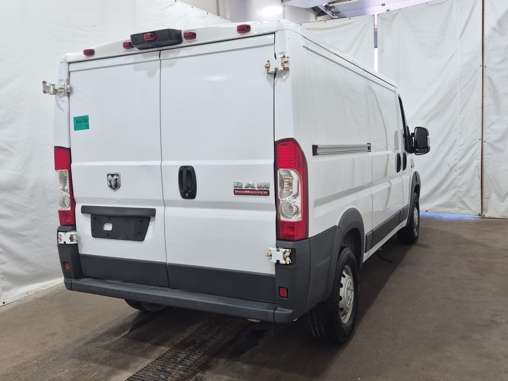 2018 Ram ProMaster Cargo Van 1500 Low Roof 136' in Repentigny, Quebec - 3 - w1024h768px