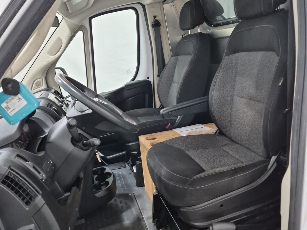 2019 Ram ProMaster Cargo Van 2500 High Roof 136' in Repentigny, Quebec - 6 - w1024h768px