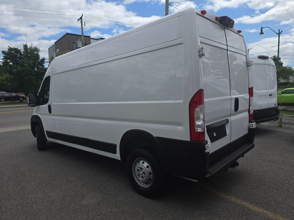 2023 Ram ProMaster Cargo Van 2500 High Roof 159' in Repentigny, Quebec - 8 - w1024h768px