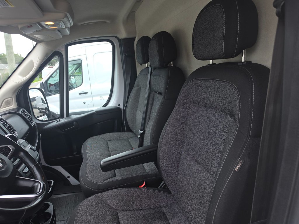 2023 Ram ProMaster Cargo Van 2500 High Roof 159' in Repentigny, Quebec - 13 - w1024h768px