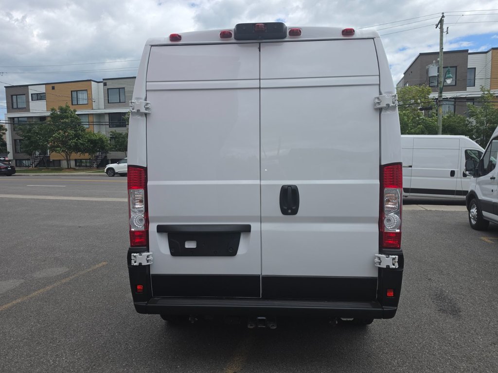 2023 Ram ProMaster Cargo Van 2500 High Roof 159' in Repentigny, Quebec - 7 - w1024h768px