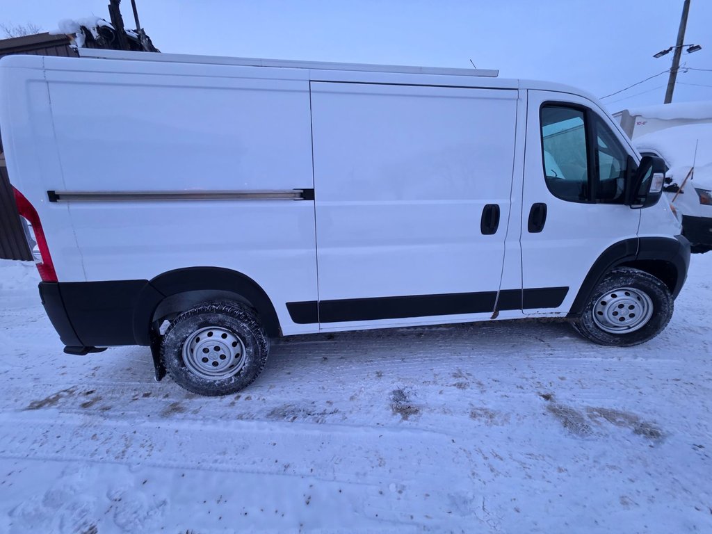2021 Ram ProMaster Cargo Van 1500 Low Roof 136' in Repentigny, Quebec - 9 - w1024h768px