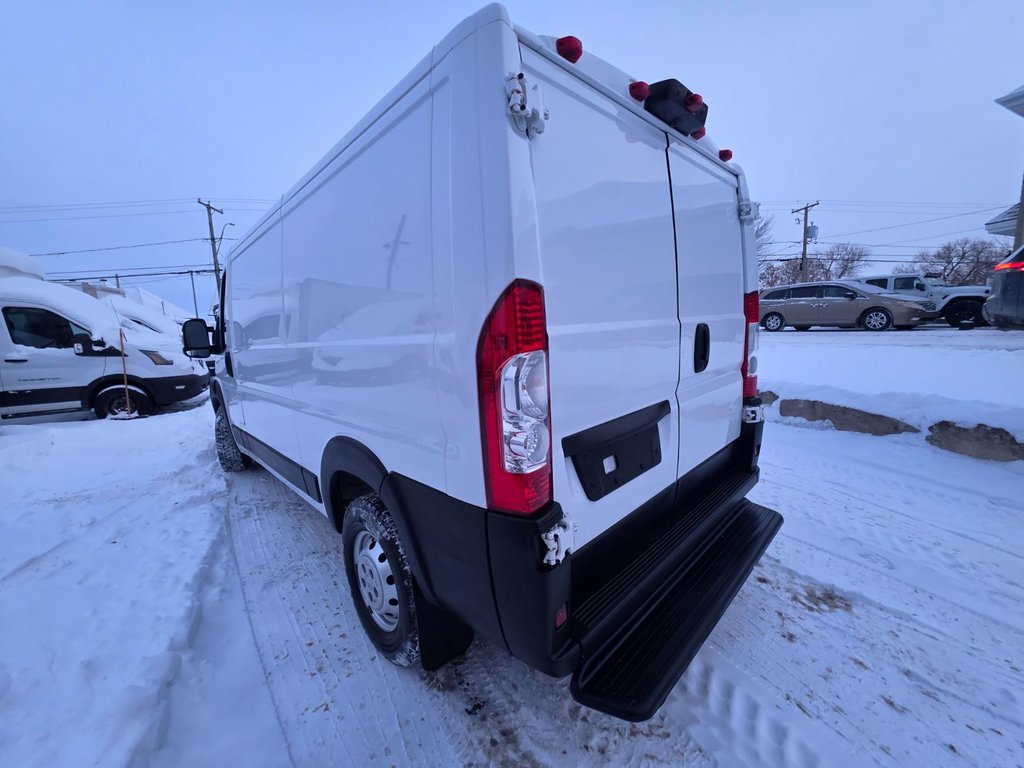 2021 Ram ProMaster Cargo Van 1500 Low Roof 136' in Repentigny, Quebec - 6 - w1024h768px