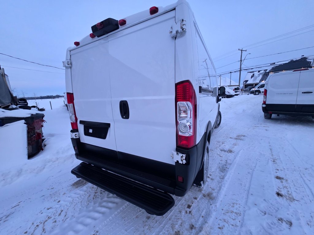 2021 Ram ProMaster Cargo Van 1500 Low Roof 136' in Repentigny, Quebec - 8 - w1024h768px