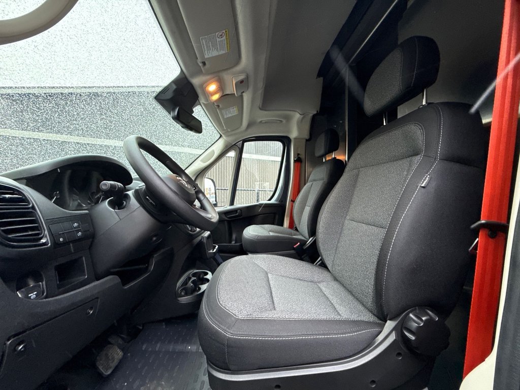Ram ProMaster Cargo Van 3500 High Roof 159' EXT 2022 à Repentigny, Québec - 13 - w1024h768px