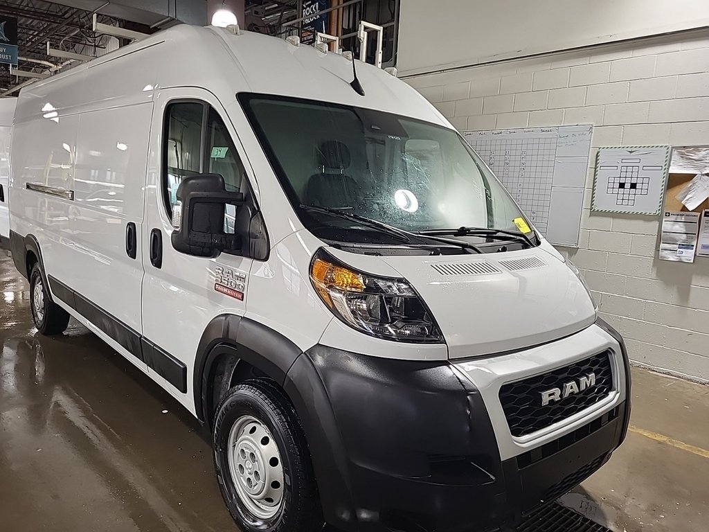 2022 Ram ProMaster Cargo Van 3500 High Roof 159' EXT in Repentigny, Quebec - 3 - w1024h768px