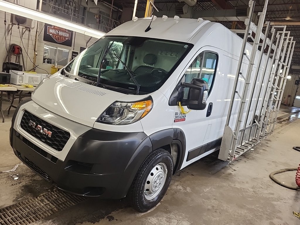 2022 Ram ProMaster Cargo Van 3500 High Roof 159' EXT in Repentigny, Quebec - 1 - w1024h768px