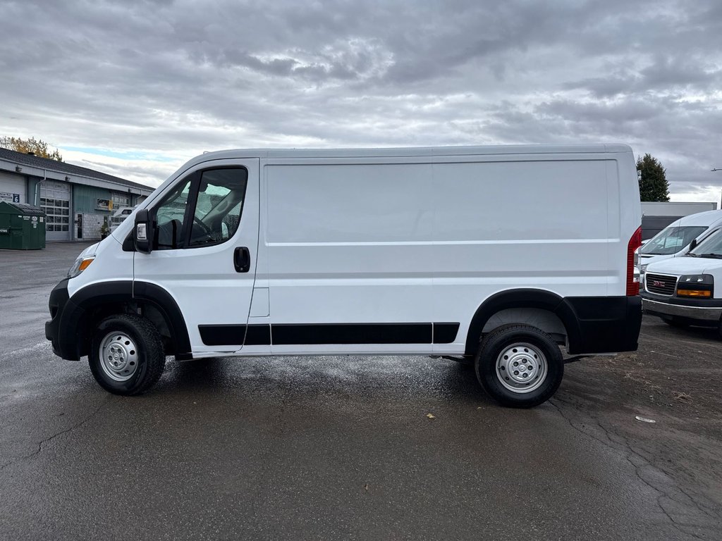 Ram ProMaster Cargo Van 1500 Low Roof 136' 2023 à Repentigny, Québec - 2 - w1024h768px
