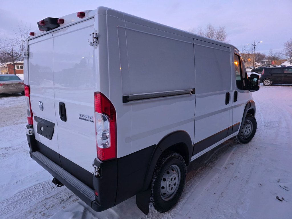 Ram ProMaster Cargo Van 1500 Low Roof 118' 2023 à Repentigny, Québec - 9 - w1024h768px
