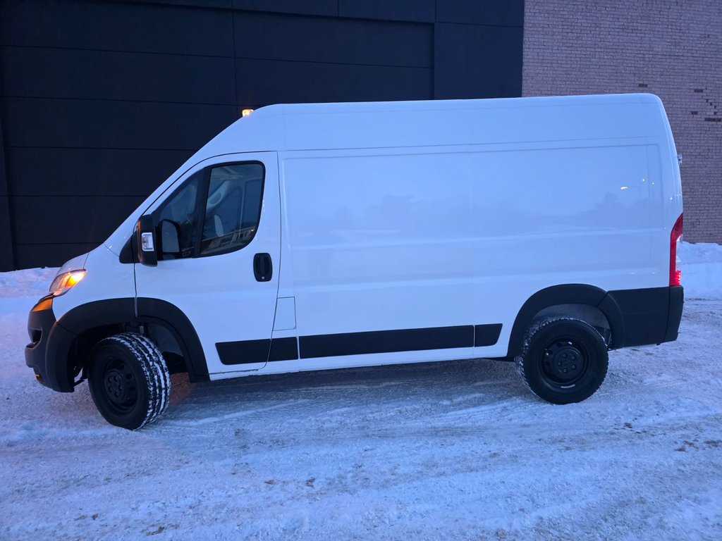 Ram ProMaster Cargo Van 2500 High Roof 136' 2023 à Repentigny, Québec - 4 - w1024h768px