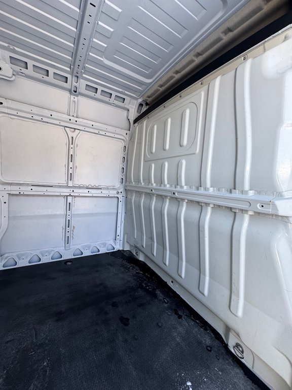 Ram ProMaster Cargo Van 2500 High Roof 136' 2023 à Repentigny, Québec - 7 - w1024h768px