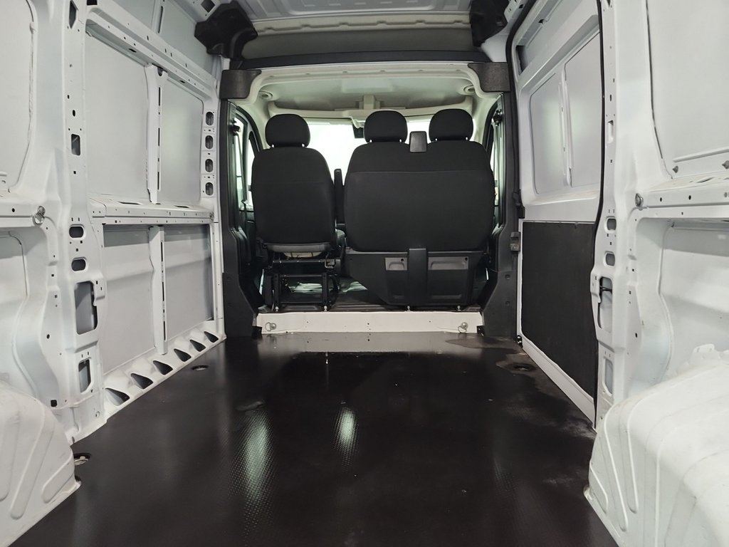 Ram ProMaster Cargo Van 2500 High Roof 136' 2023 à Repentigny, Québec - 5 - w1024h768px