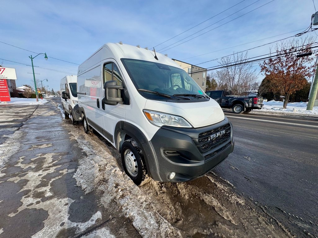 Ram ProMaster Cargo Van 2500 High Roof 136' 2023 à Repentigny, Québec - 1 - w1024h768px