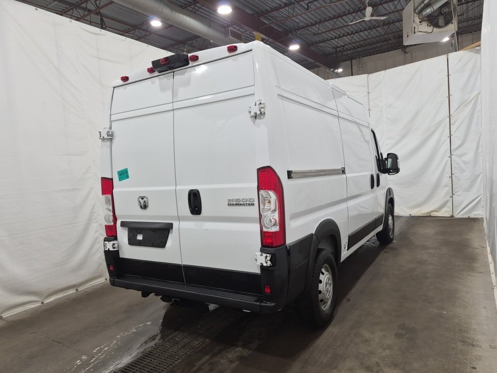 2023 Ram ProMaster Cargo Van 2500 High Roof 136' in Repentigny, Quebec - 3 - w1024h768px