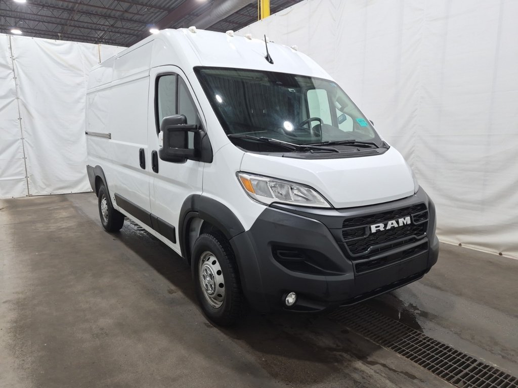 2023 Ram ProMaster Cargo Van 2500 High Roof 136' in Repentigny, Quebec - 1 - w1024h768px