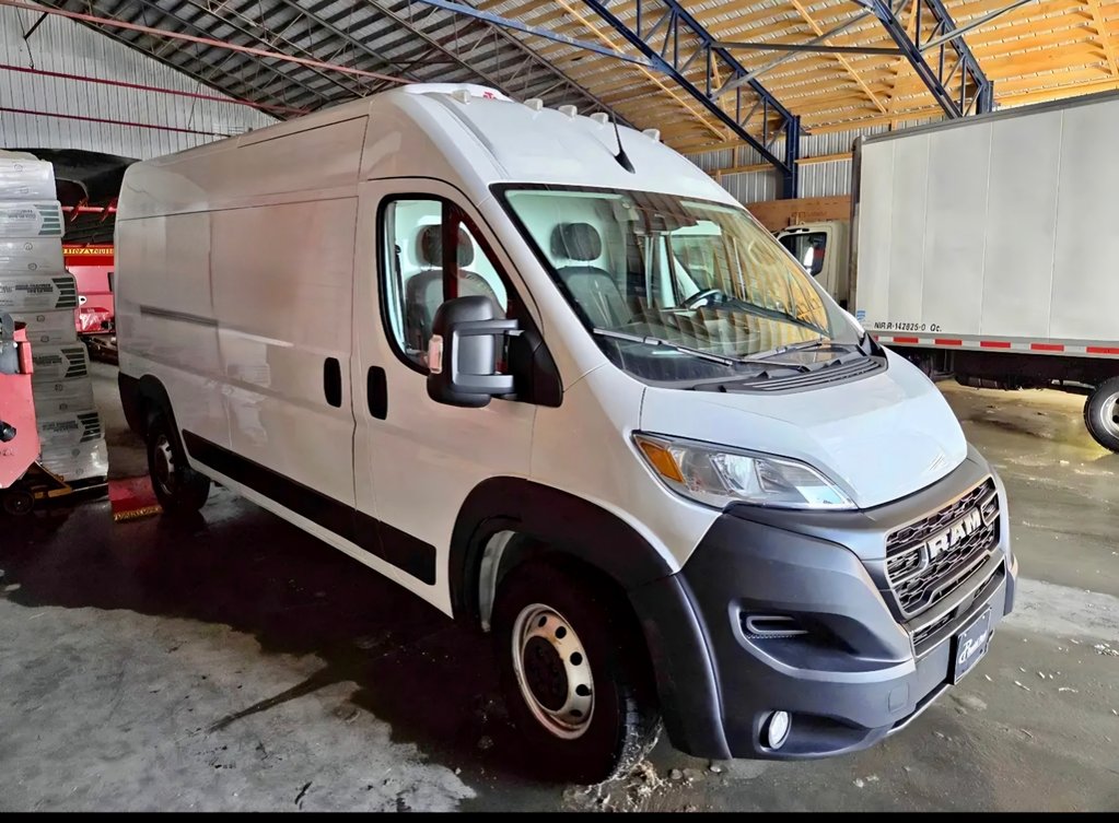 Ram ProMaster Cargo Van 3500 High Roof 159' 2023 à Repentigny, Québec - 1 - w1024h768px
