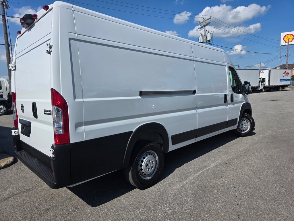 2025 Ram ProMaster Cargo Van 3500 High Roof 159’ in Saint-Sulpice, Quebec - 7 - w1024h768px