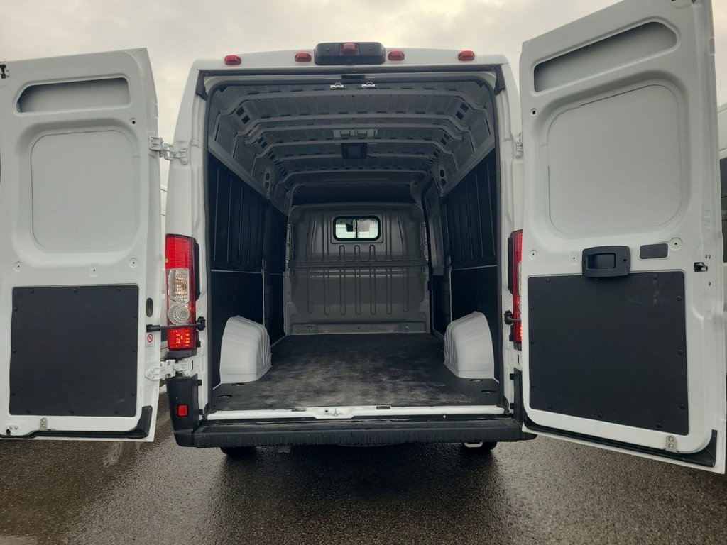 2025 Ram ProMaster Cargo Van 3500 High Roof 159' EXT in Repentigny, Quebec - 5 - w1024h768px