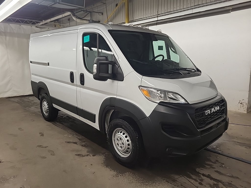 Ram ProMaster Cargo Van 1500 Low Roof 118' 2025 à Repentigny, Québec - 1 - w1024h768px