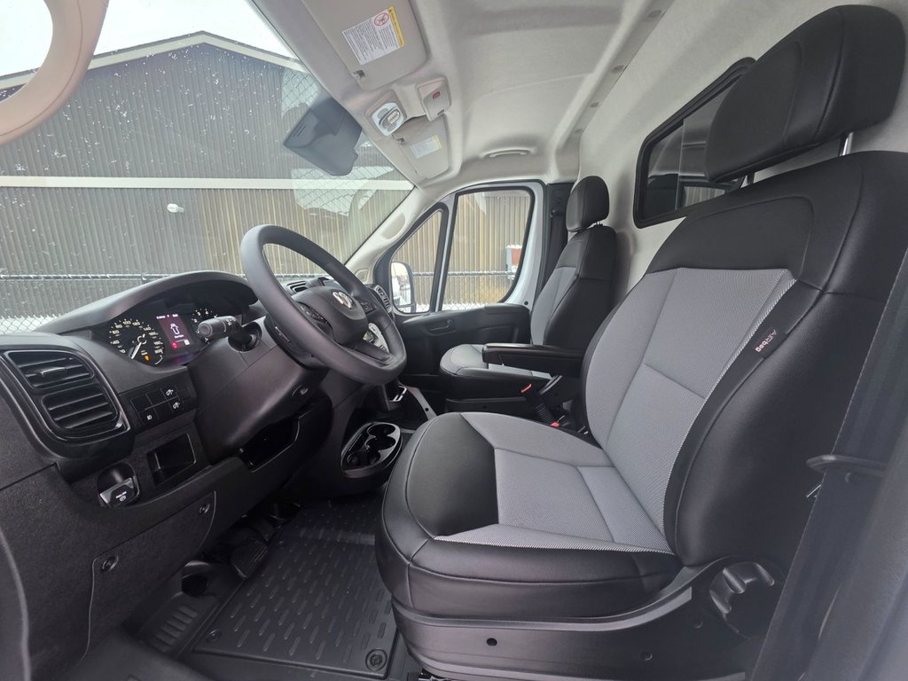 2025 Ram ProMaster Cargo Van 3500 High Roof 159' EXT in Repentigny, Quebec - 13 - w1024h768px