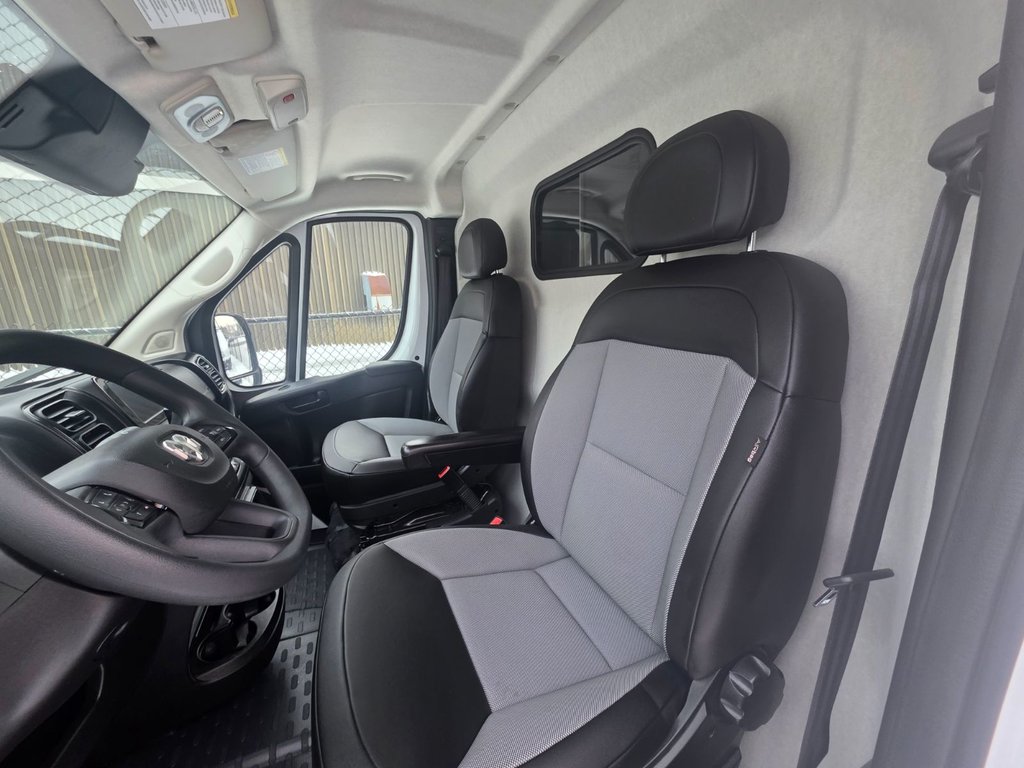 2025 Ram ProMaster Cargo Van 3500 High Roof 159' EXT in Repentigny, Quebec - 14 - w1024h768px
