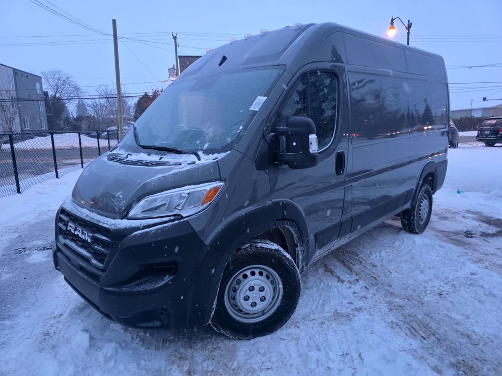 2025 Ram ProMaster Cargo Van 1500 High Roof 136' in Repentigny, Quebec - 4 - w1024h768px