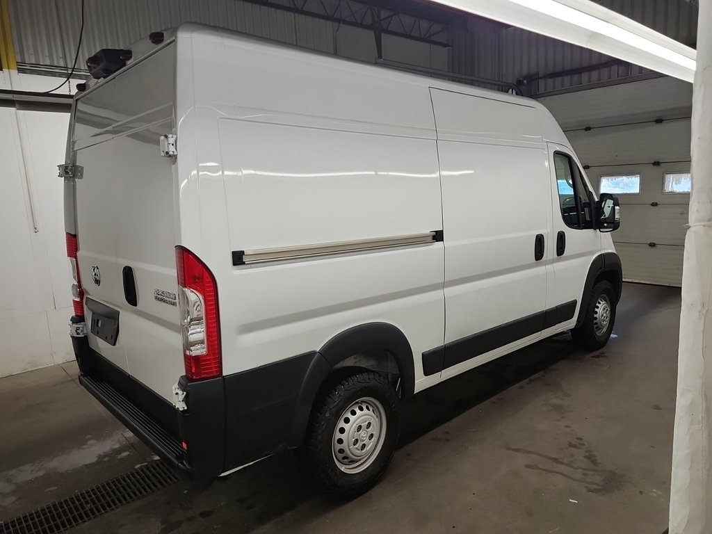 2025 Ram ProMaster Cargo Van 2500 High Roof 136' in Repentigny, Quebec - 3 - w1024h768px