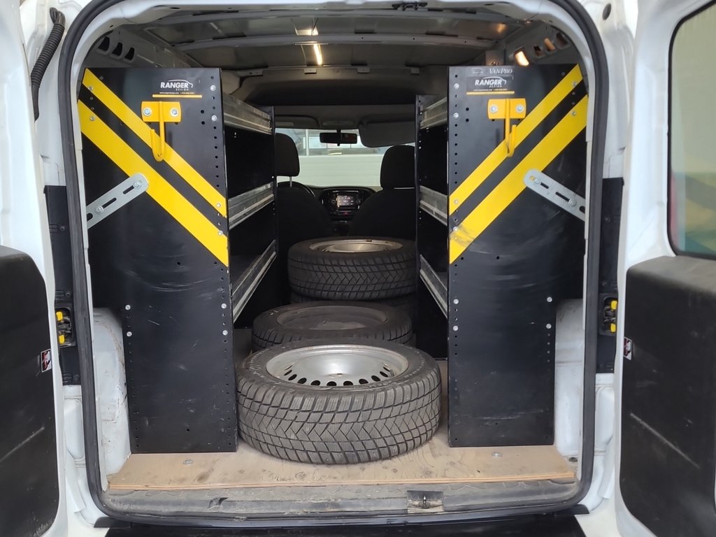 2019 Ram ProMaster City Cargo Van SLT in Repentigny, Quebec - 4 - w1024h768px
