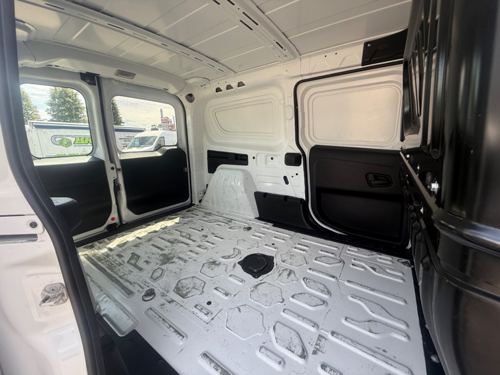 2021 Ram ProMaster City Cargo Van ST in Saint-Sulpice, Quebec - 9 - w1024h768px