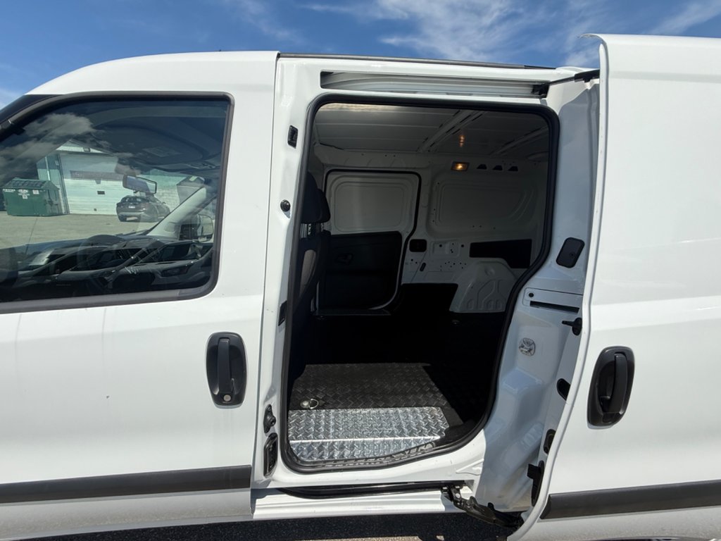 2022 Ram ProMaster City Cargo Van in Saint-Sulpice, Quebec - 13 - w1024h768px