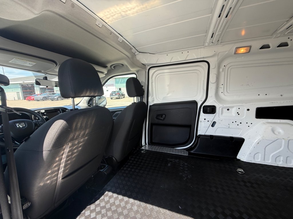 2022 Ram ProMaster City Cargo Van in Saint-Sulpice, Quebec - 12 - w1024h768px