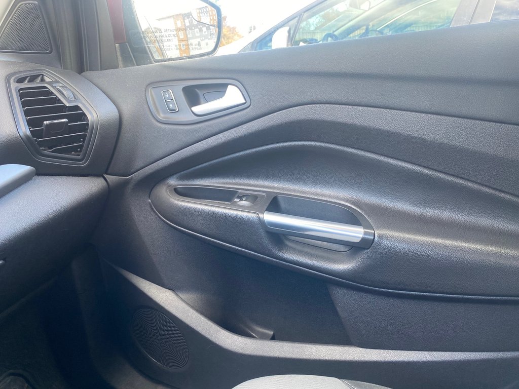 Ford Escape SE 2016-7