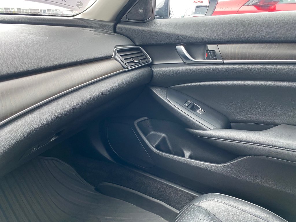 2019 Honda Accord Sedan Touring-7