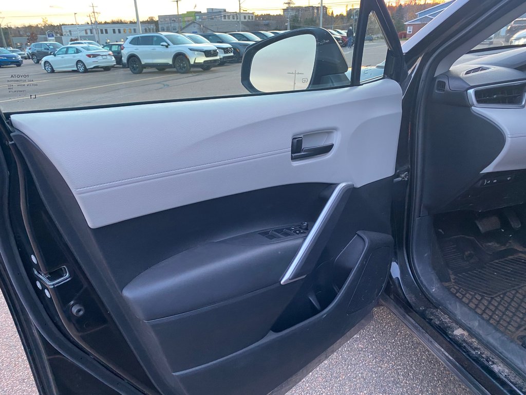 Toyota Corolla Cross L 2023-7