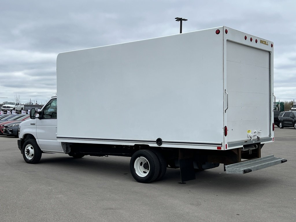 2023 Ford E-Series Cutaway-1