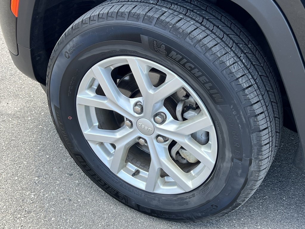 2023 Jeep Grand Cherokee Limited 4X4-4