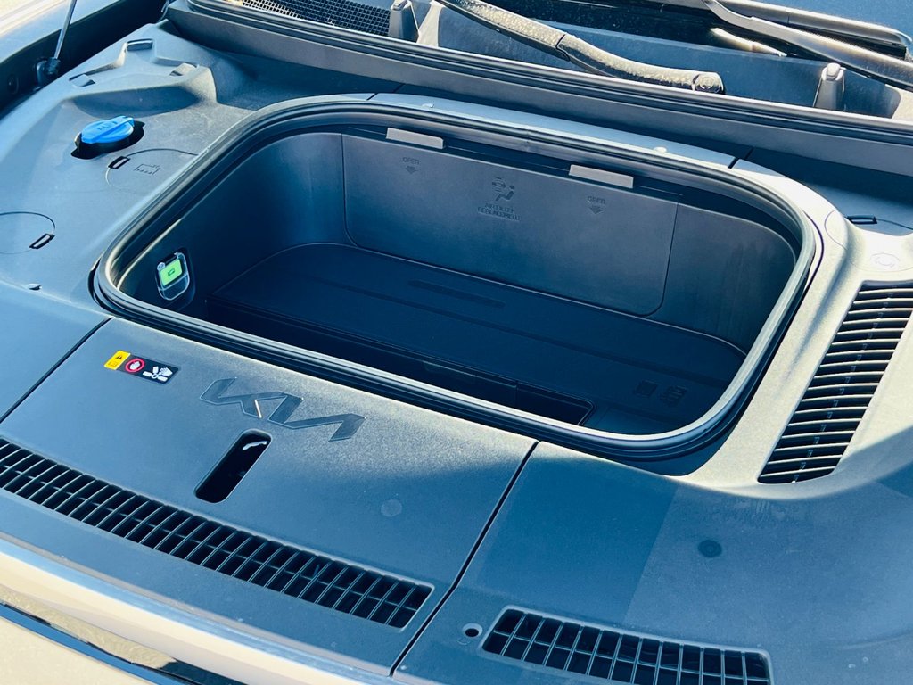 2026 Kia EV9 Land AWD w/ Premium Package-5