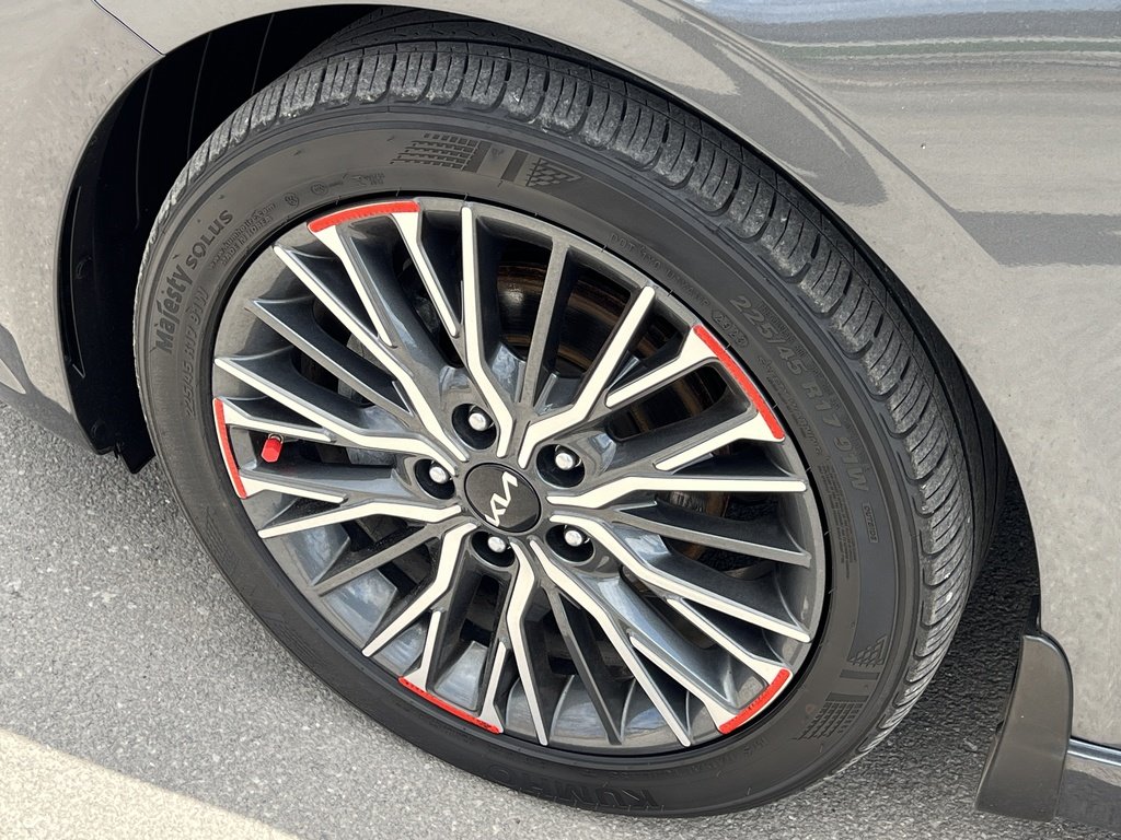2024 Kia Forte GT-Line-4