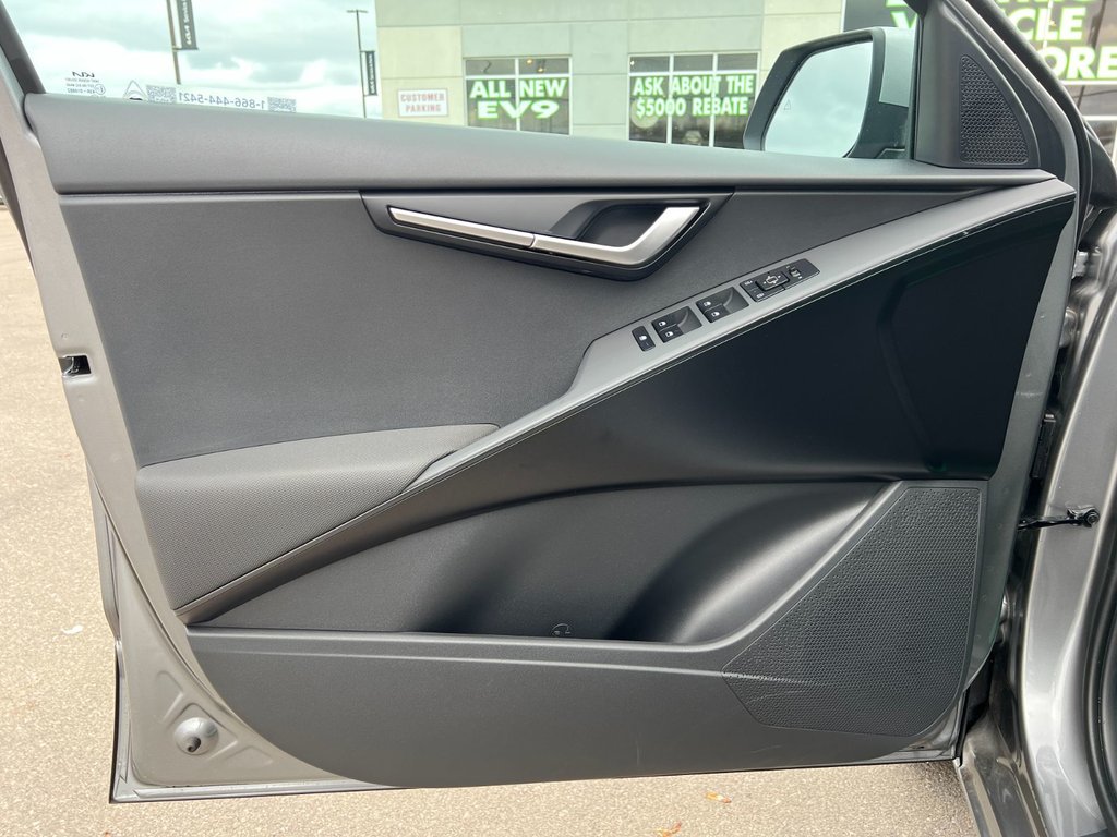 Kia Niro PHEV LX 2025-6