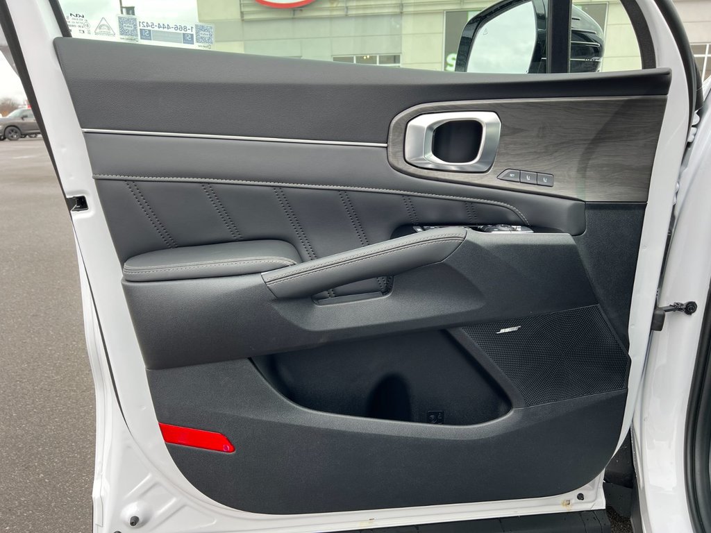 Kia Sorento X-Line Limited Black Interior 2025-5