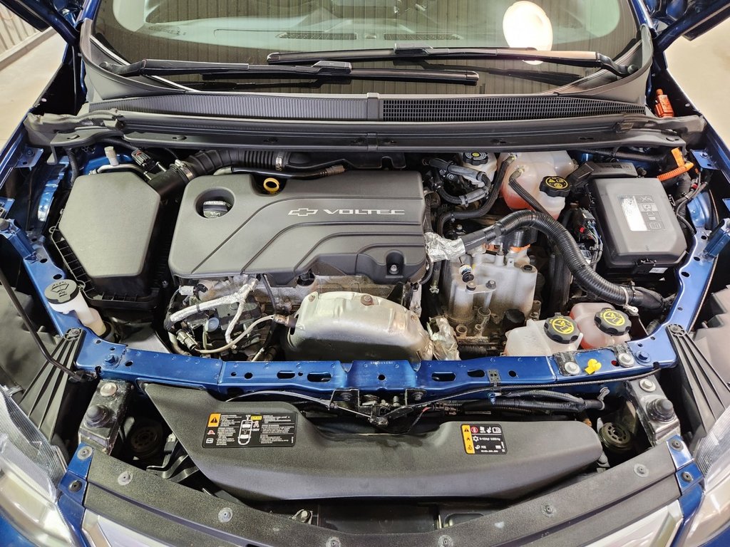 2019 Chevrolet Volt in Sept-Îles, Quebec - 27 - w1024h768px