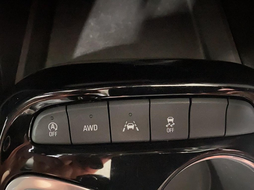 Buick Encore GX  2021 à Jonquière, Québec - 16 - w1024h768px
