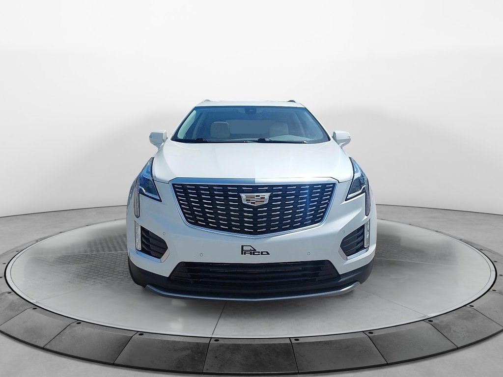 Cadillac XT5  2022 à Baie-Comeau, Québec - 2 - w1024h768px